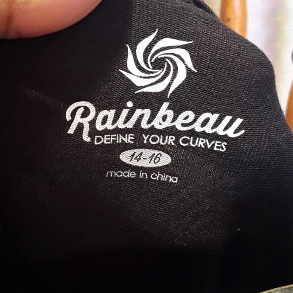 Chic Rainbeau Top - Picture 4 of 5
